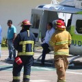 Trasladan a bebes en helicóptero para salvarles la vida