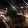 Se incendió camioneta en Boca de Tomatlán.
