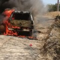 Auto se incendia en camino al Ermita