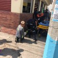 Trabajador de Total Play sufre accidente en colonia Infonavit