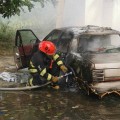 Se incendia auto en Ixtapa