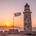 Ofrece Cuba vacunar contra COVID a turistas que visiten la isla