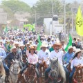 Cientos cabalgan con Munguía por la renovación de Vallarta
