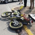 Camioneta impacta motociclista sobre la 200
