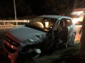 Accidente entre un Chevrolet y una camioneta Hilux en la carretera 200