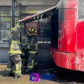 CDMX en llamas, ahora se incendia un Metrobús