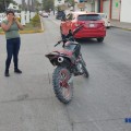 Colisionan motociclistas en Av. Prisciliano Sanchez.