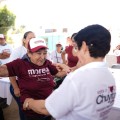 Con lágrimas y abrazos reciben a Chuyita López en Las Palmas