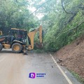 Deslaves, derrumbes y árboles caídos dejan lluvias en carreteras de la región