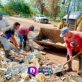 “El Profe” Michel intensifica en las últimas horas  Limpieza y Desazolve del Canal El Contentillo