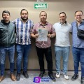 Instituto Electoral y de Participación Ciudadana (IEPC) de Jalisco entrega constancia a Pancho López para ir por la alcaldía de Vallarta de forma independiente