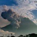Monte Merapi de Indonesia entra en erupción tras terremotos en Taiwán y Ecuador