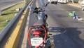 Motociclista pierde el control sobre la Av. Francisco Medina Ascencio
