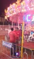Niño recibe toques en Feria de Fluvial Vallarta en la explanada Puerto de Luna