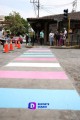 Pintan calles con bandera trans en Zona Romántica