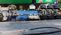Pipa de combustible vuelca en plena entrada a Vallarta