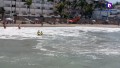 Rescate en playa Camarones