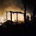 Se incendian cabañas en colonia Lomas