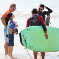 Surfeando Sonrisas A.C., ayuda a niños con discapacidad