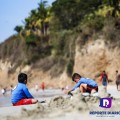 Surfeando Sonrisas A.C., ayuda a niños con discapacidad