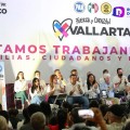 Teresita Marmolejo presenta la planilla de 'Fuerza y Corazón por Vallarta'