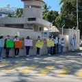 Trabajadores del Cendi protestan en visita de Alfaro