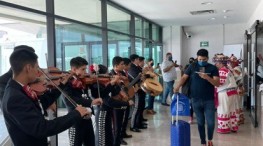 Aeroméxico realiza vuelo inaugural a Puerto Vallarta desde AIFA