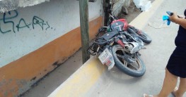 Camioneta atropella a motociclista-