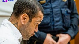 Dani Alves sale de la cárcel en España tras pagar fianza