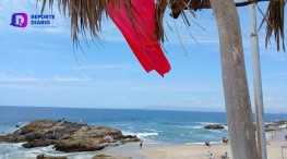 Hay bandera roja en las playas Palmares, Conchas Chinas y Burros