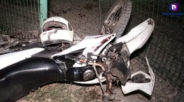 Muere motociclista accidentado en avenida México.