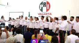 Respaldan priístas a Teresita Marmolejo en su toma de protesta como su nueva dirigente