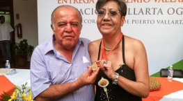 Entregan Premio Vallarta 2015 a la periodista Martha Ramírez