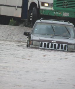 Inundaciones en varias zonas debido a la fuerte tormenta de ayer martes.