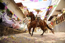 Puerto Vallarta invita a celebrar las Fiestas Patrias en el destino de playa más mexicano