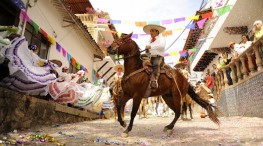 Puerto Vallarta invita a celebrar las Fiestas Patrias en el destino de playa más mexicano